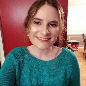 Meet your Posher, Alexandra